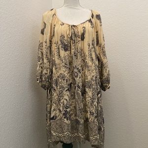 Love Stitch Cream and Blue Paisley Tunic Dress Size Small